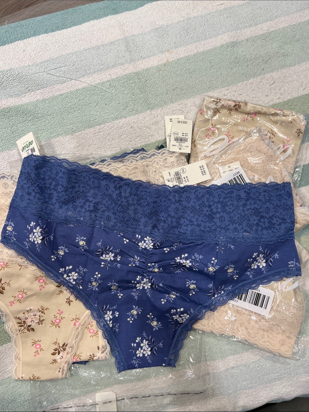 Aerie  Lace Cotton Boybrief Underwear size M  brand new  8 PCS